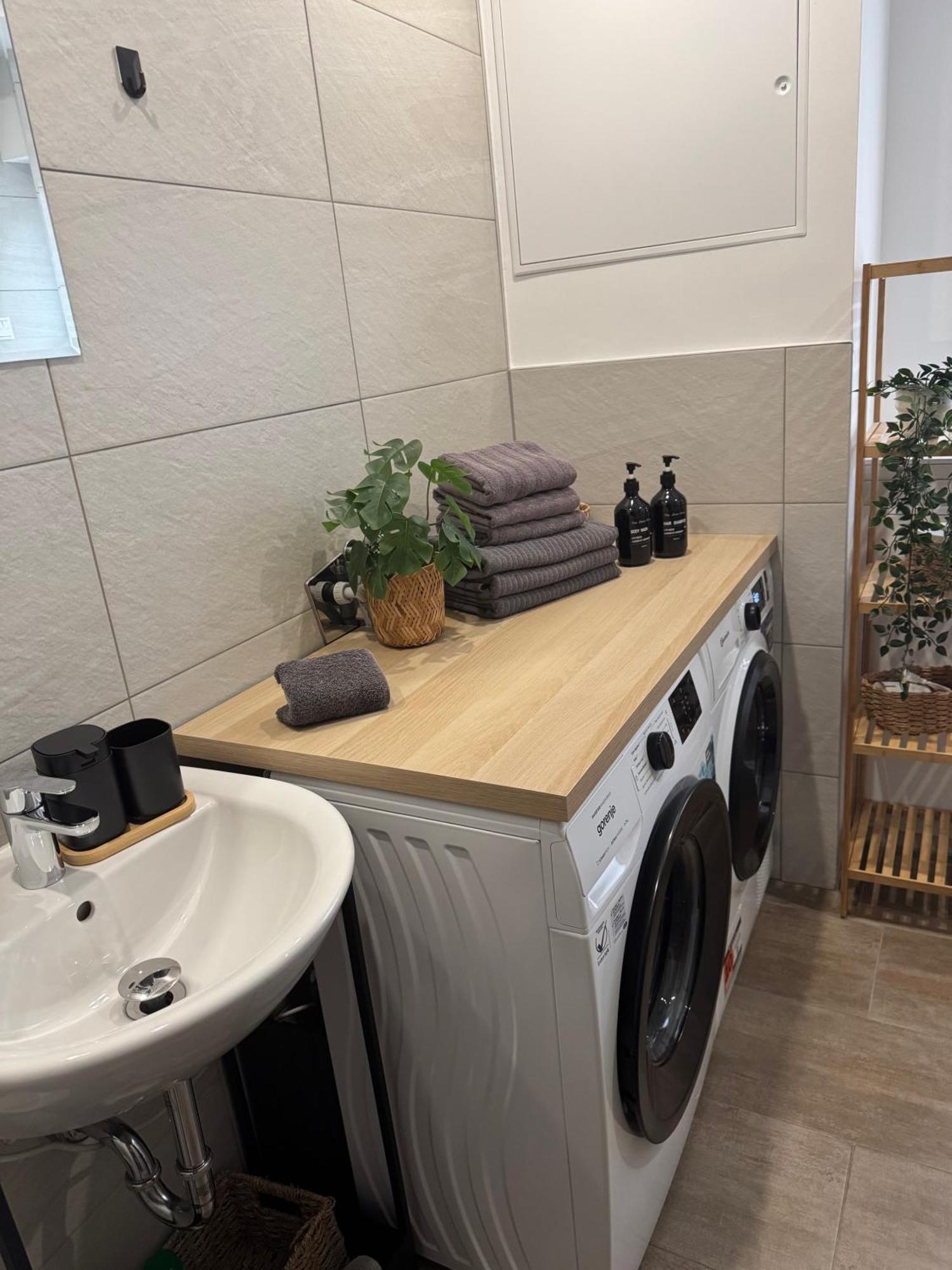 Tiger Apartment 2 Sinsheim Luaran gambar